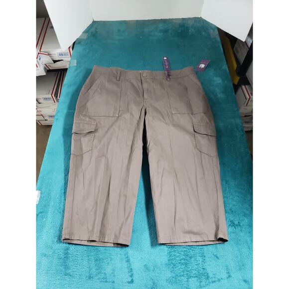 Gloria Vanderbilt Pants Size 16 W Womens Brown Stretch Capri Plus Cargo NWT - Picture 1 of 16